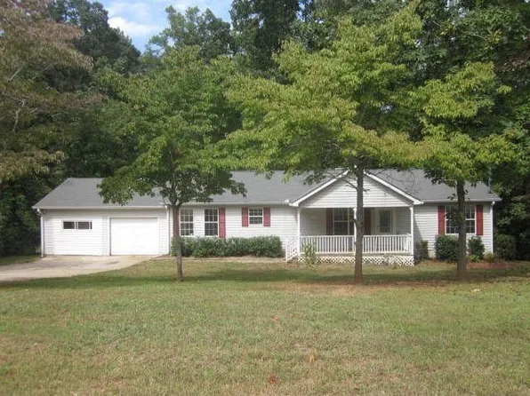 195 Poplar Pointe Dr, Carrollton, GA 30116