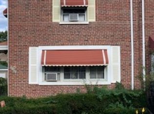 9707 S Jeffery Blvd, Chicago, IL