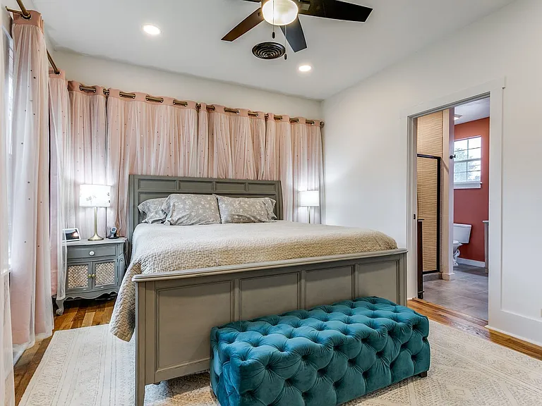 1004 Edison Dr — Photo 18
