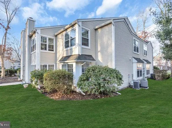 28 Pheasant Meadow Dr, Absecon, NJ 08205