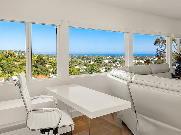 813 E Anapamu St #Penthouse B — Photo 8