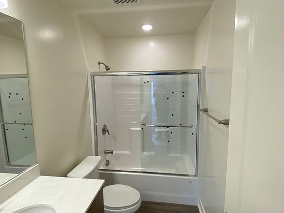 3rd image of 9942 Buena Vista Ave #4