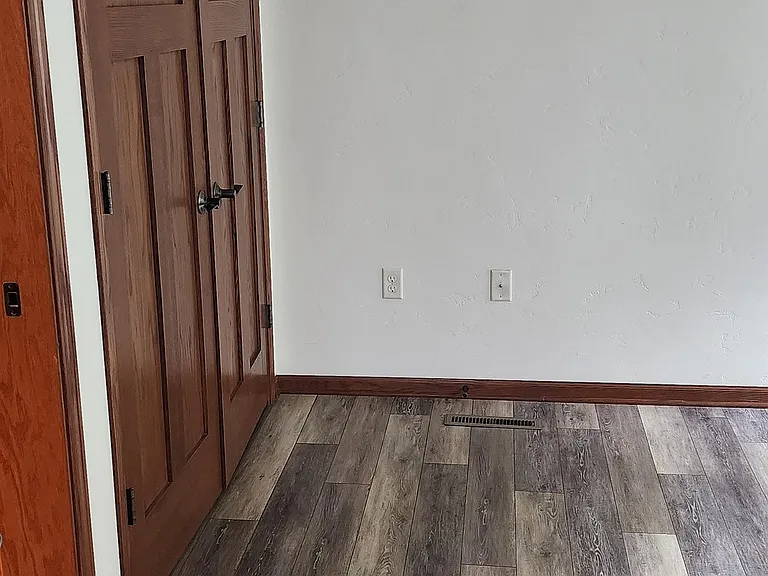 5833 County Road C — Photo 11