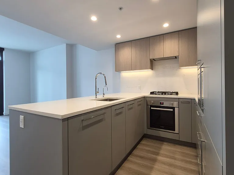 6608 Sussex Ave #2307 — Photo 2