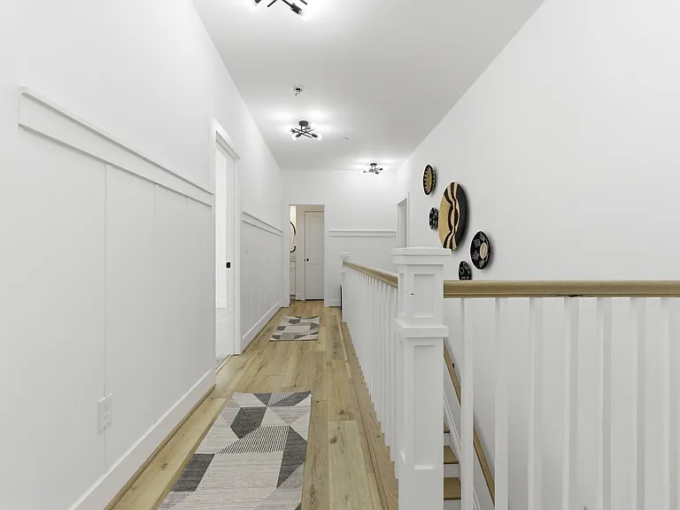 916 Waterview Dr — Photo 5