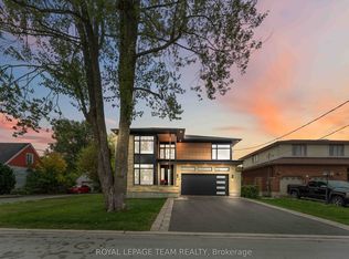 1546 Claymor Ave, Ottawa, ON K2C1T1