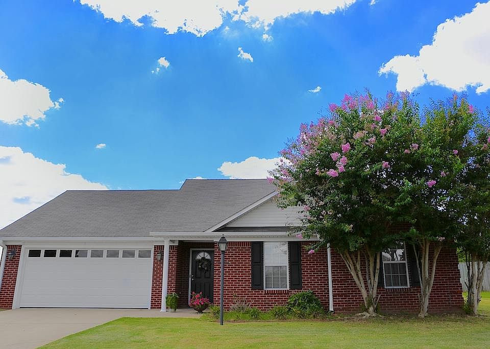 1st image of 309 Eagles Point Dr