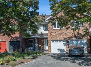 93 Royal Oak Ct, Ottawa, ON K1T3N9