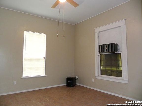 2nd image of 1506 W Salinas St