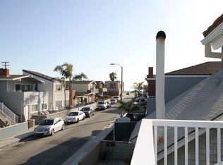 127 42nd St UNIT B, Newport Beach, CA 92663