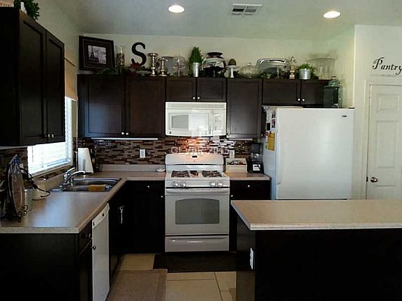 4th image of 5217 Mountain Garland Ln