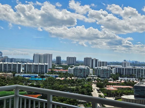 19501 W Country Club Dr APT 2305