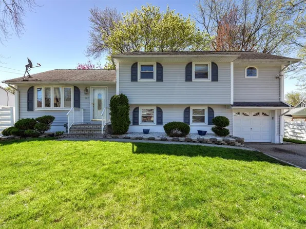 66 10th St, Piscataway, NJ 08854