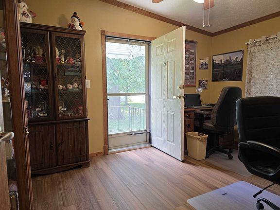 2nd image of 228 Pin Oak Cir #228-POC