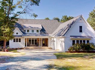 887 Lobelia Rd, Vass, NC 28394