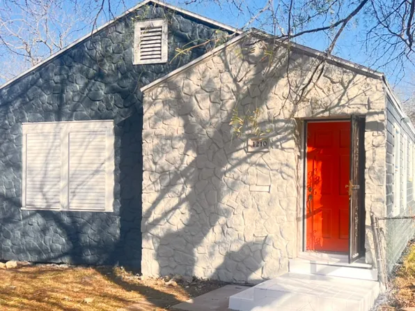 1210 York Ave, Corpus Christi, TX 78404