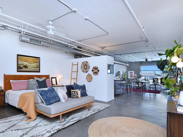 510 S Hewitt St #305 — Photo 12