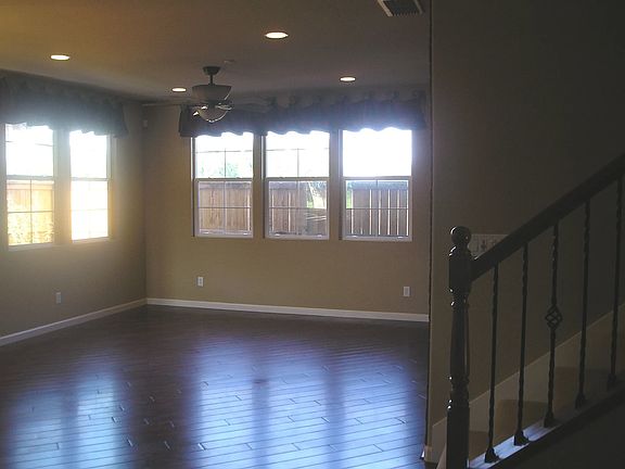 4th image of 67 E St