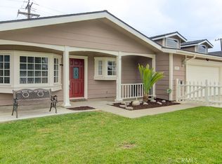 9341 Grand Dr, Huntington Beach, CA 92646