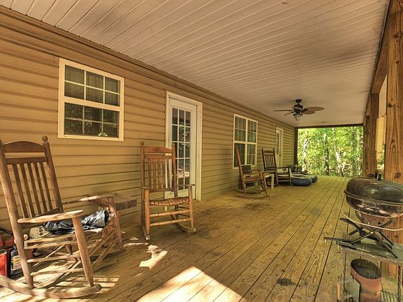 5th image of 191 Barker Ln