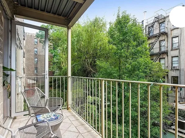 420 East 11th Street image 1 of 10