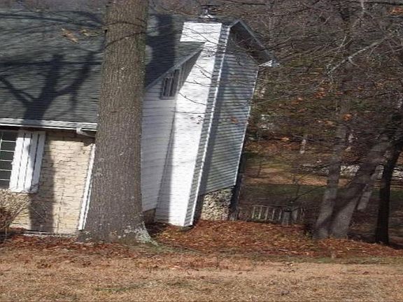 3rd image of 2304 Independence Ct