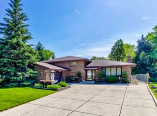 504 W Millns Ct, Addison, IL 60101