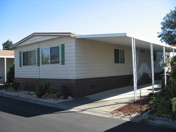 2nd image of 1358 Buckingham Way