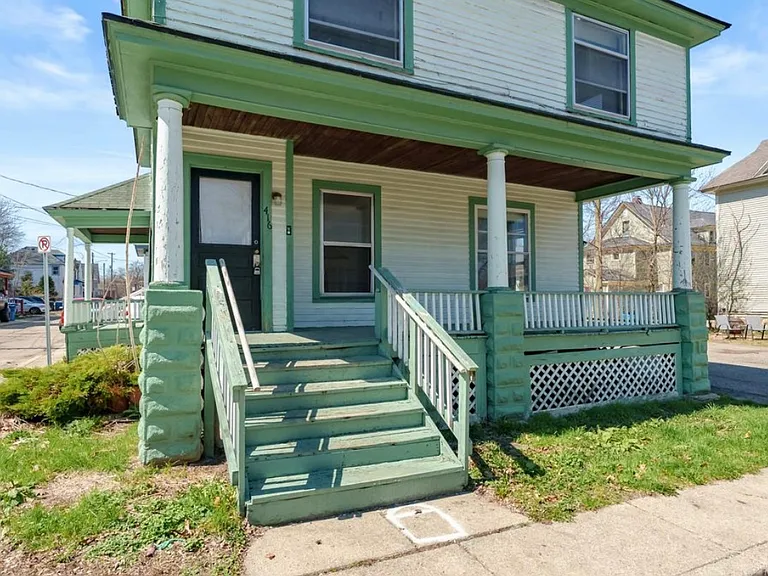 416 Bellevue Pl — Photo 14