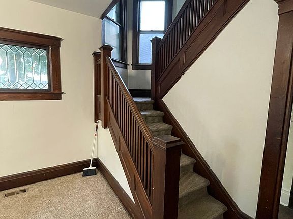 5th image of 412 E William St #2