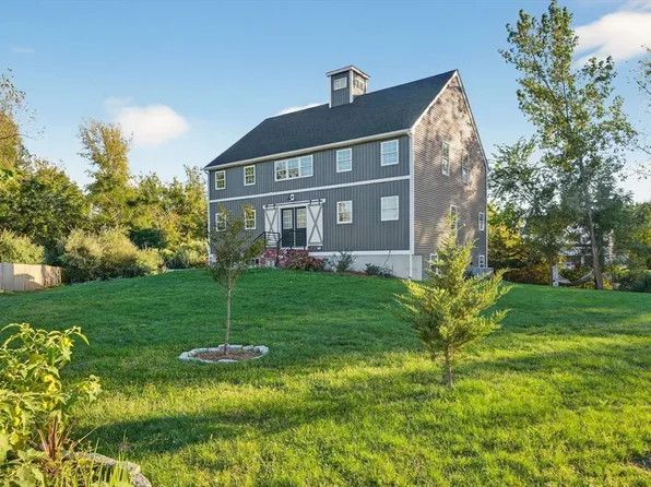 124 Tiffany St, Attleboro, MA 02703