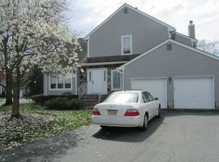 27 Mulford Dr, Wayne, NJ 07470