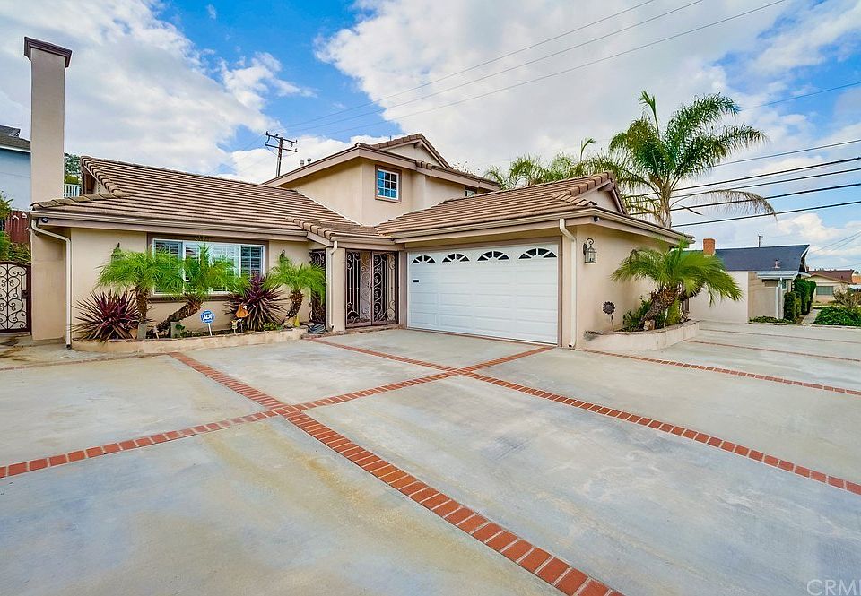 1st image of 28517 S Montereina Dr