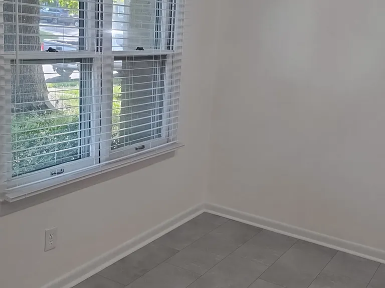 105 Marlow St SW — Photo 3