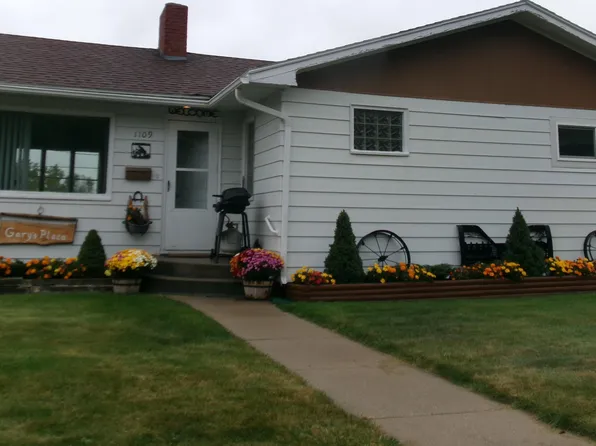1109 W Water St, Lewistown, MT 59457