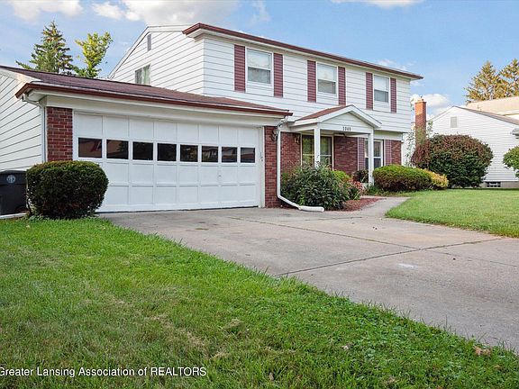 2nd image of 1040 Blanchette Dr