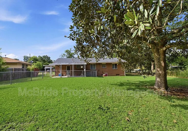 1918 Dunham Ct — Photo 3