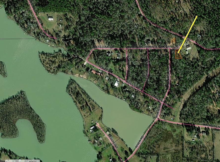 1st image of White Oak Dr