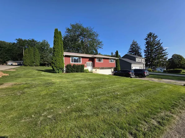 512 Central Ave, Deerfield, WI 53531