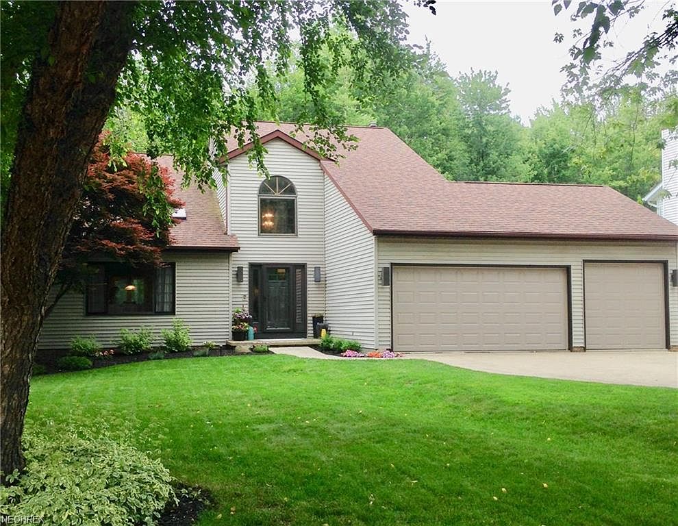 6871 Cherry Blossom Dr, Mentor, OH 44060 | Zillow