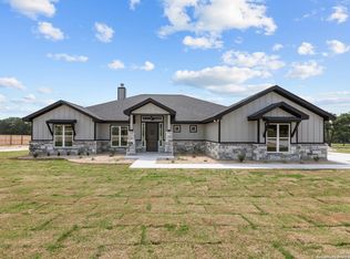 117 Hondo Dr, La Vernia, TX 78121