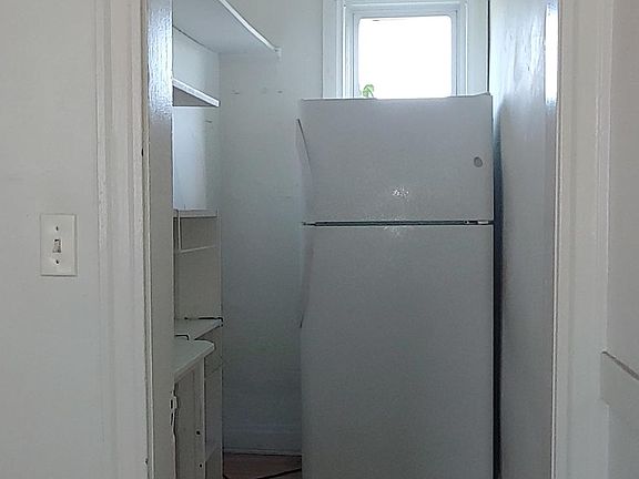 2nd image of 2433 W Berteau Ave #3