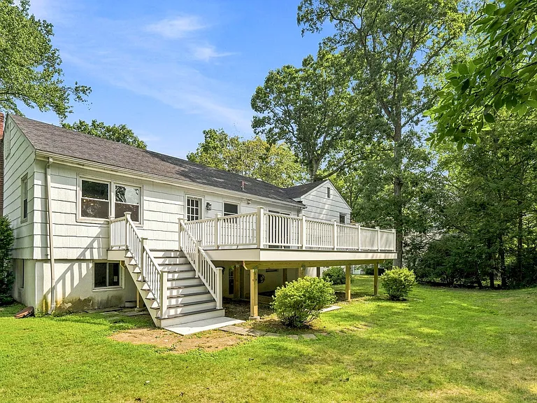 24 Benedict Rd — Photo 24