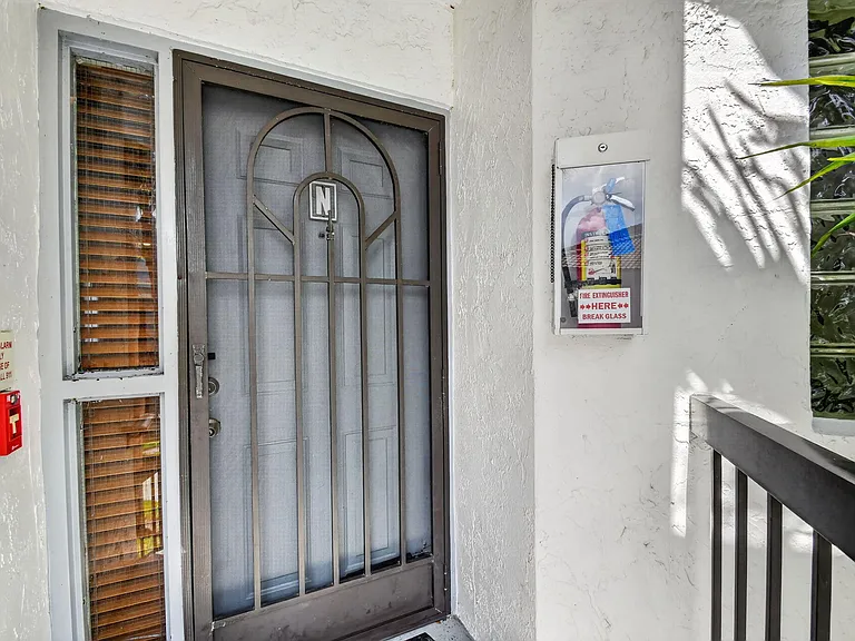 5451 Verona Dr #N — Photo 53