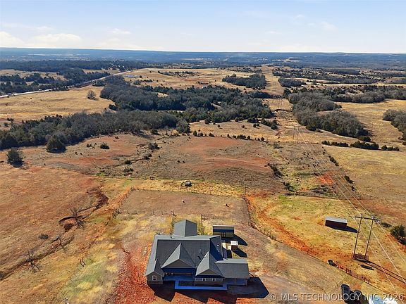 2nd image of 1425 S Indian Meridian Rd