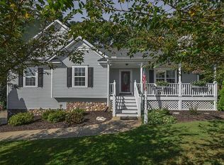 116 Nelson Ridge Dr, Ball Ground, GA 30107