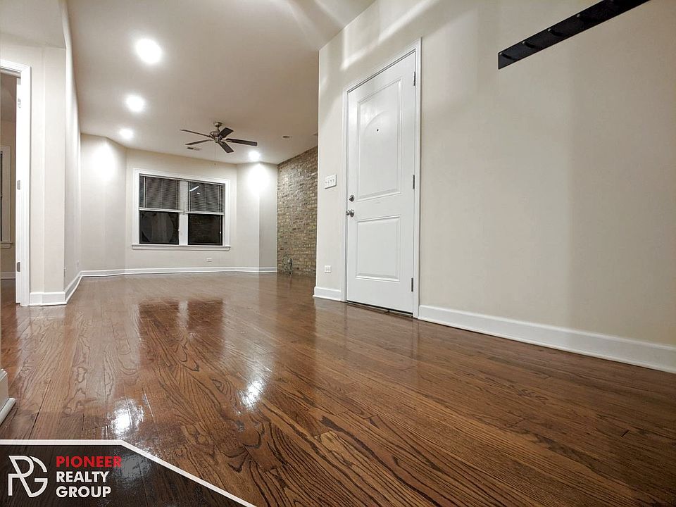 1st image of 1827 W Leland Ave #G