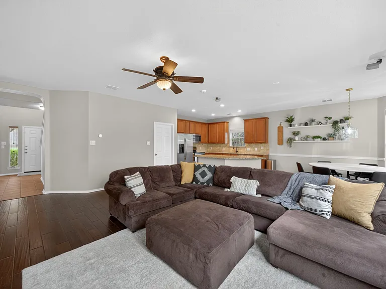 4847 Farber Dl — Photo 12