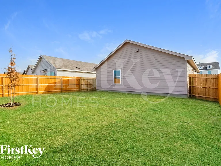 10783 Prusiner Dr — Photo 15