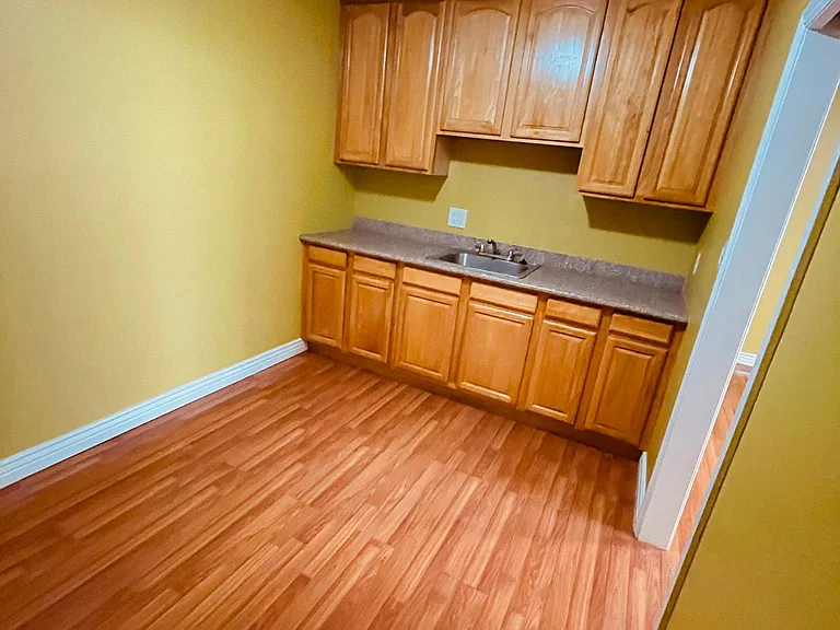 4139 Linwood Dr — Photo 25